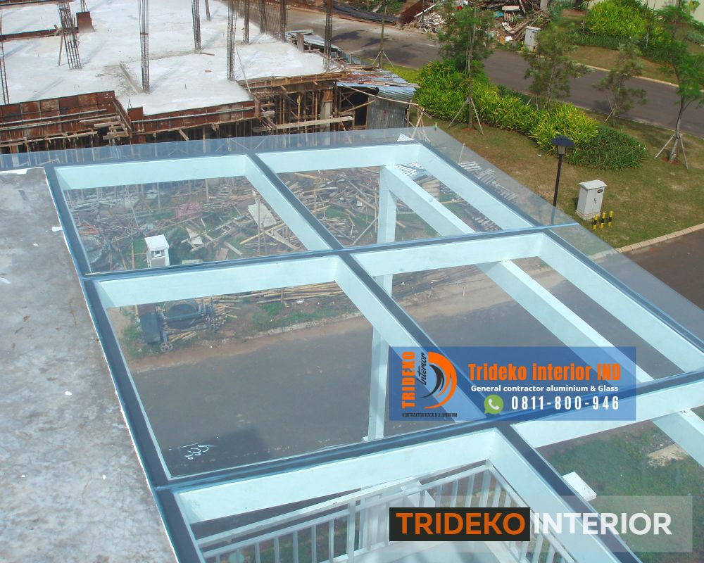 canopy kaca teras